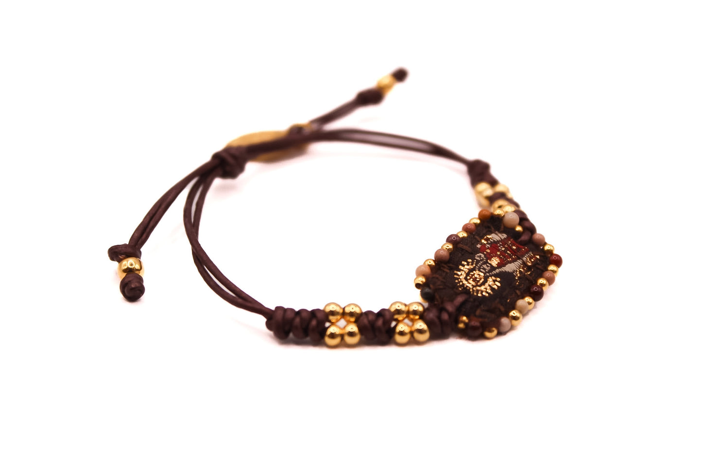 Pulsera Cuero Bordado con Escapulario