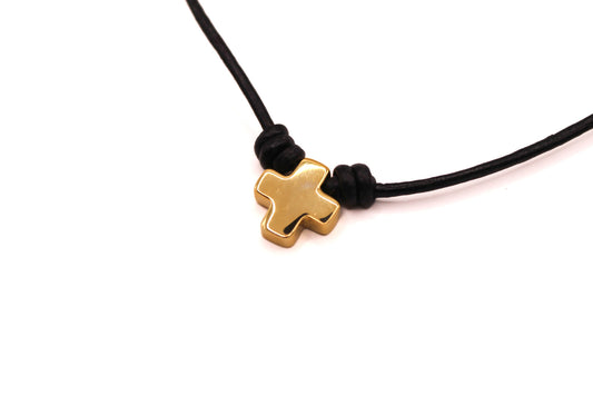 Collar de Cuero con Cruz