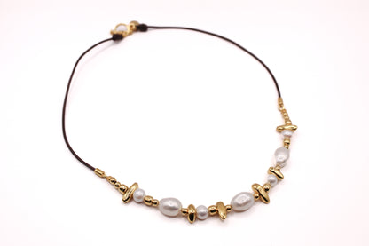 Collar Cuero y Perlas