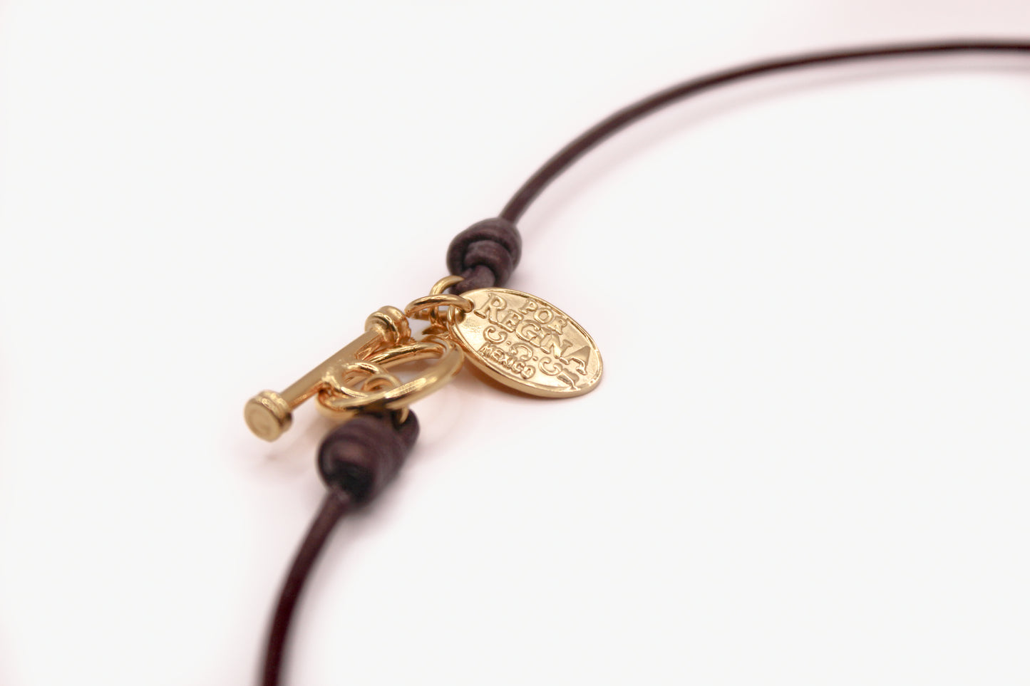 Collar Cuero y Perlas