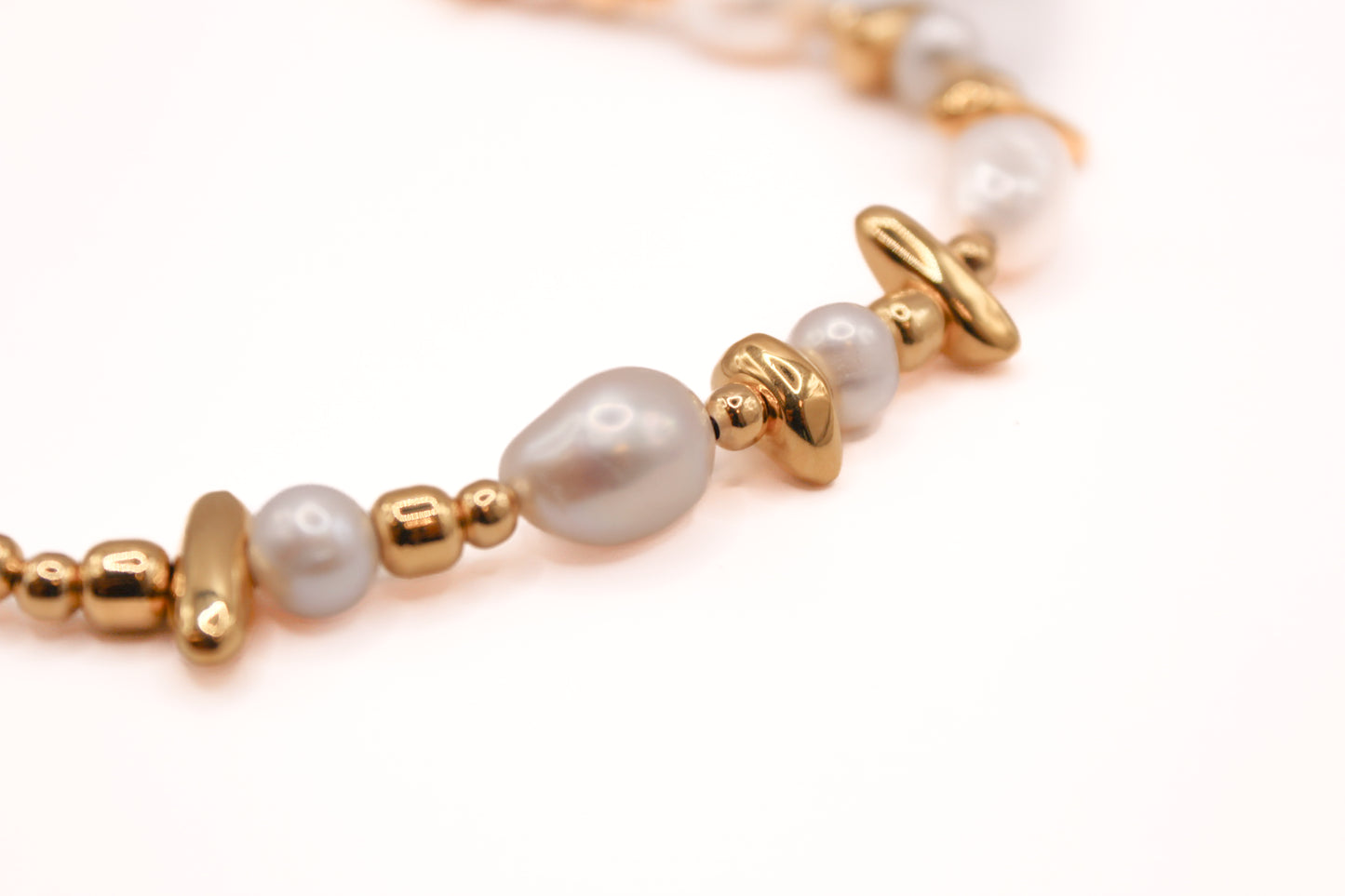 Collar Cuero y Perlas
