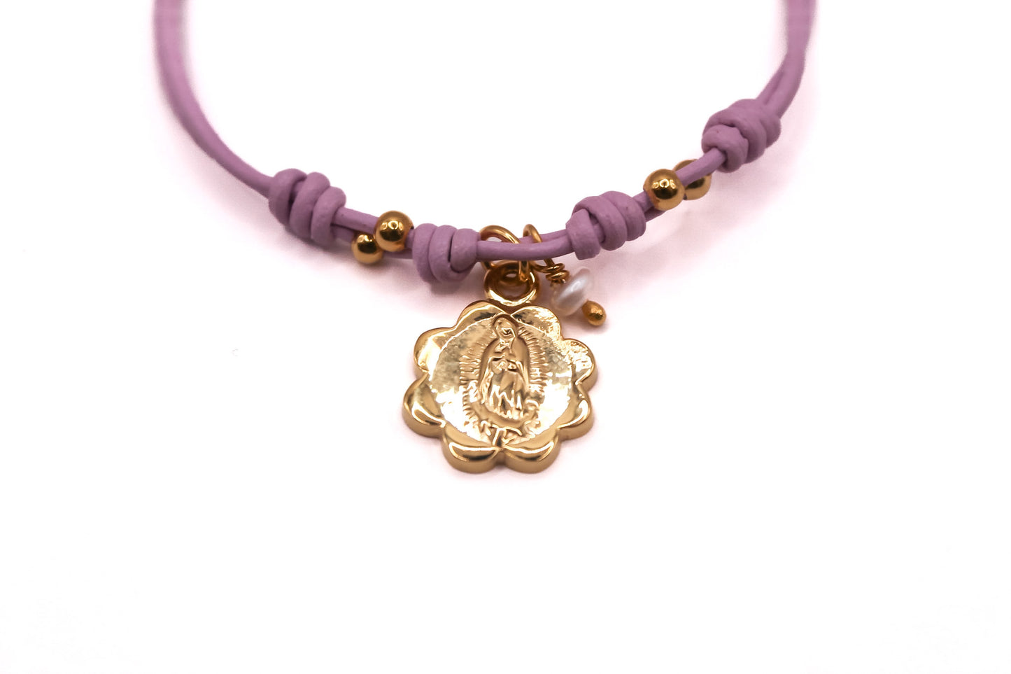 Pulsera Cuero con dije en flor de Virgen de Guadalupe