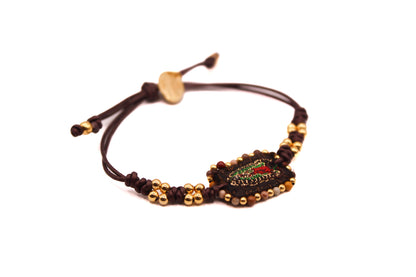 Pulsera Cuero Bordado con Escapulario