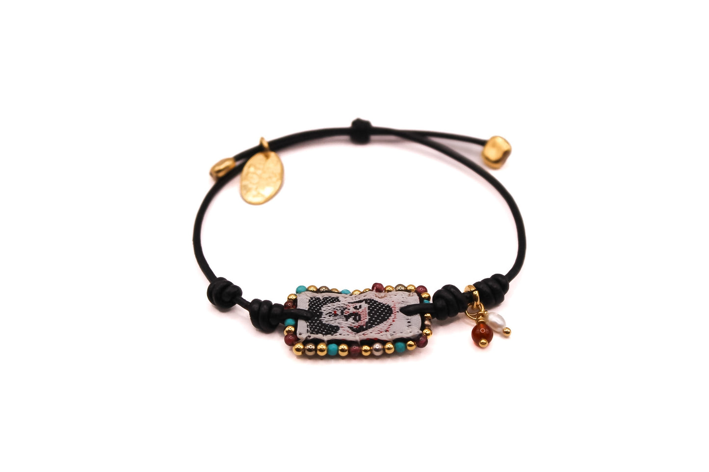 Pulsera Cuero con Escapulario Bordado
