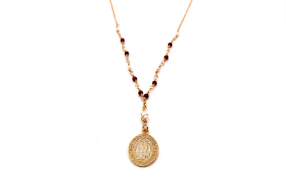 Collar engarzado con granate y perlas Virgen de Guadalupe