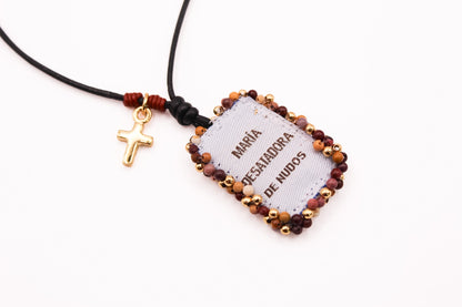 Collar Cuero con Escapulario Virgen Desatanudos